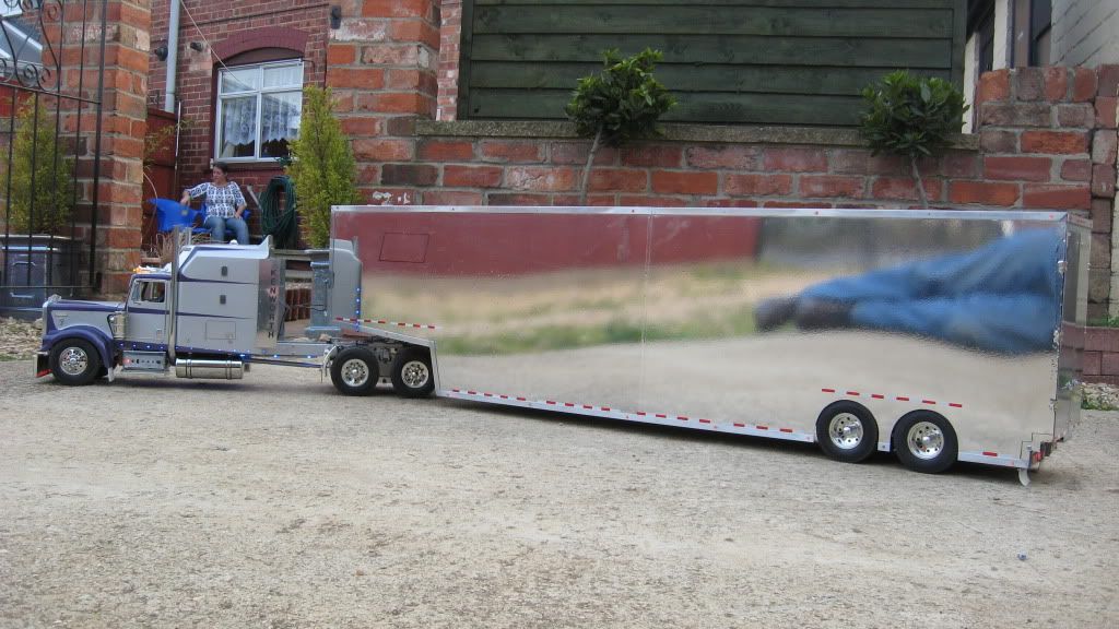 CopyofCopyofPicturetrailer093.jpg