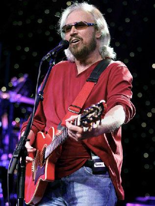 415300-barry-gibb_zps62205481.jpg