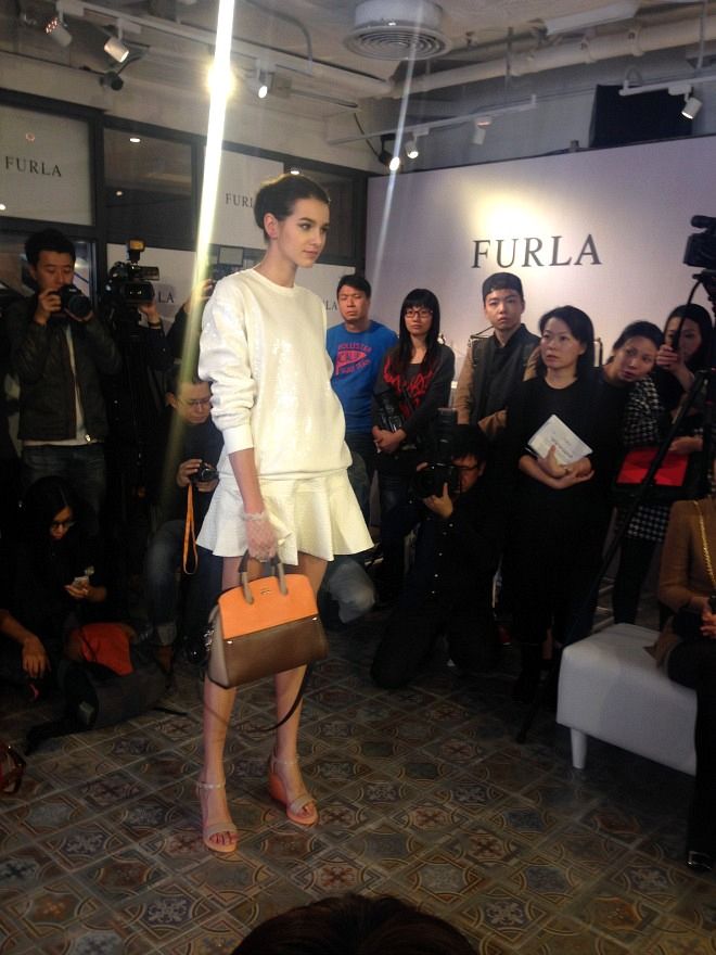  photo Furla-Show-01_zps5ba6c4f2.jpg