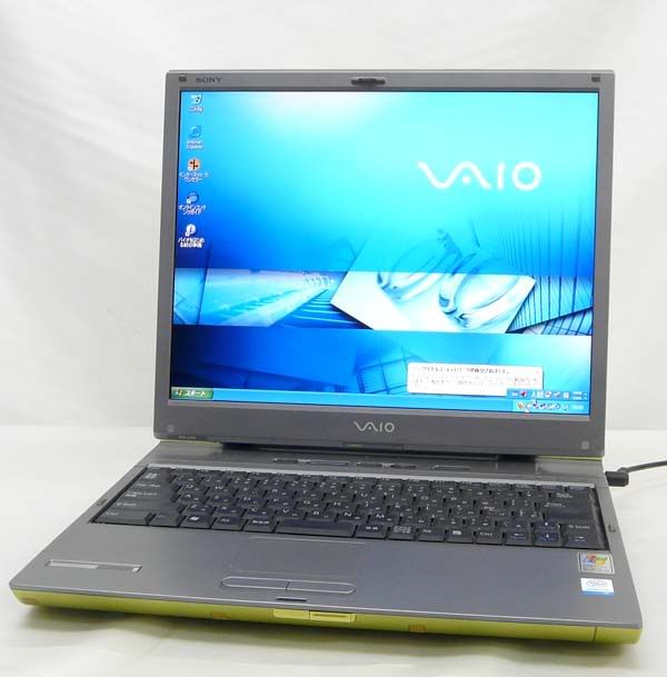 Mua laptop giá 3-5 triệu tặng đủ phụ kiện phục vụ học tập online.