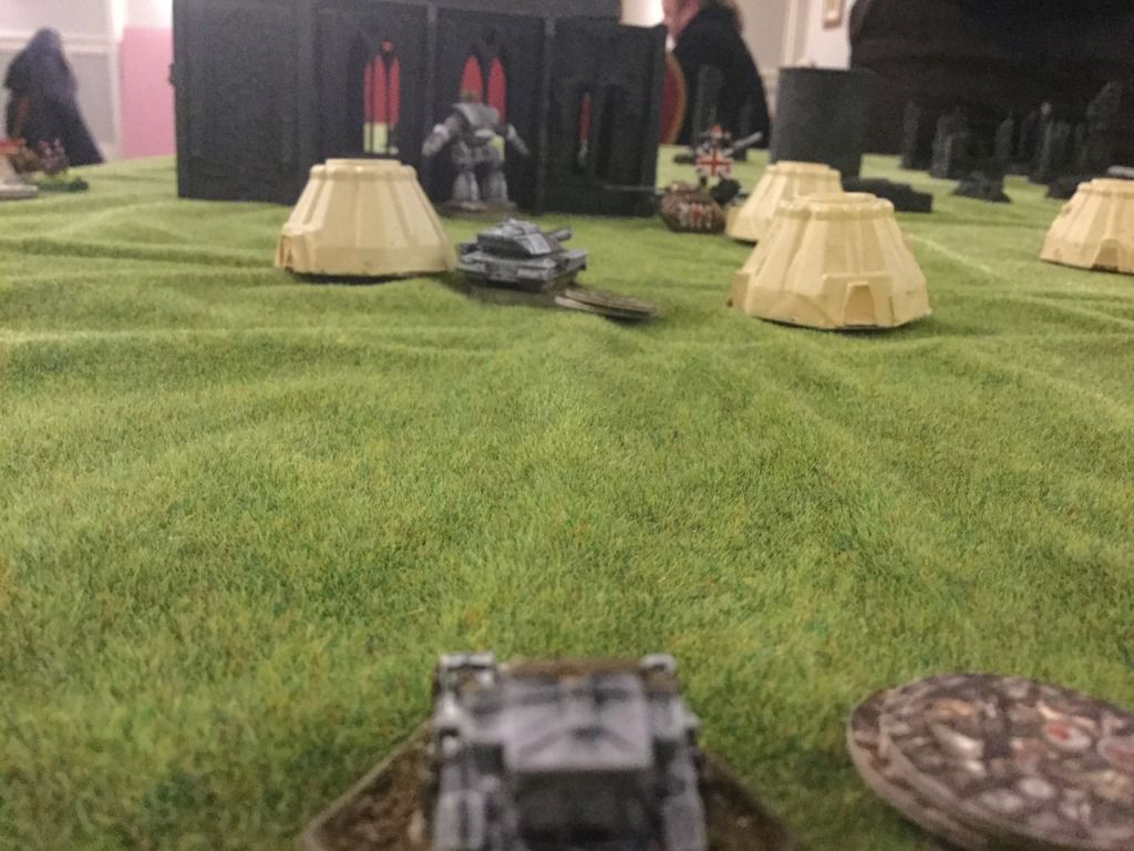 Artillery lines up to support the isolated P3 Mech