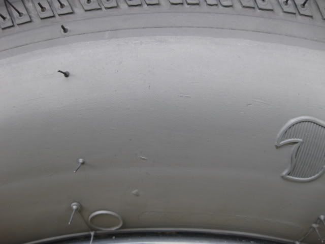 05-TireCleanBeforeSealants.jpg