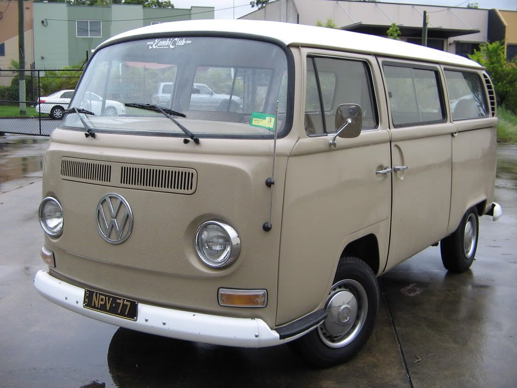 http://i1082.photobucket.com/albums/j377/71kombi/4.jpg