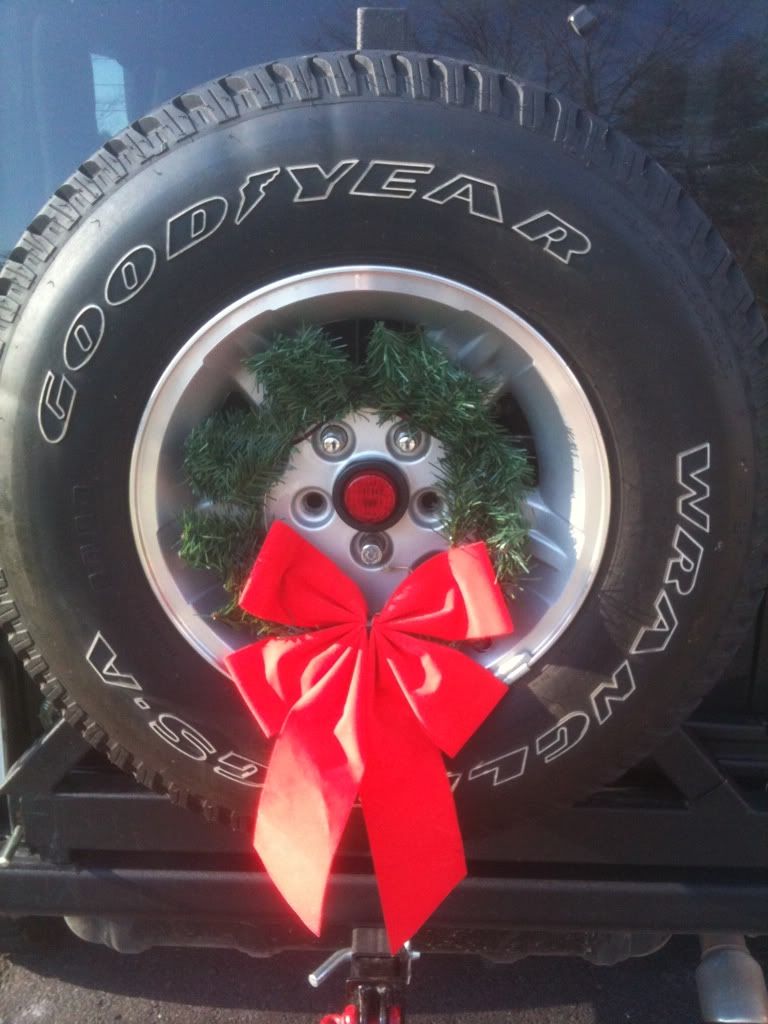 Christmas Decorations on you Jeep. Lets see 'em - JeepForum.com