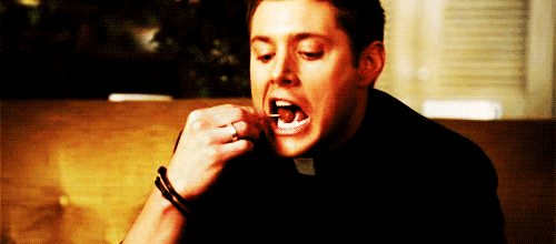 priest dean eating photo tumblr_leohzd1P8U1qekjpxo1_500.gif